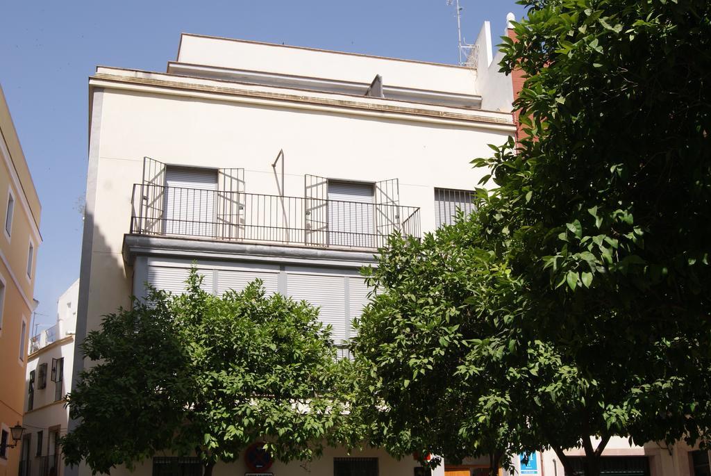 Apartamentos Turisticos La Encarnacion Seville Exterior photo