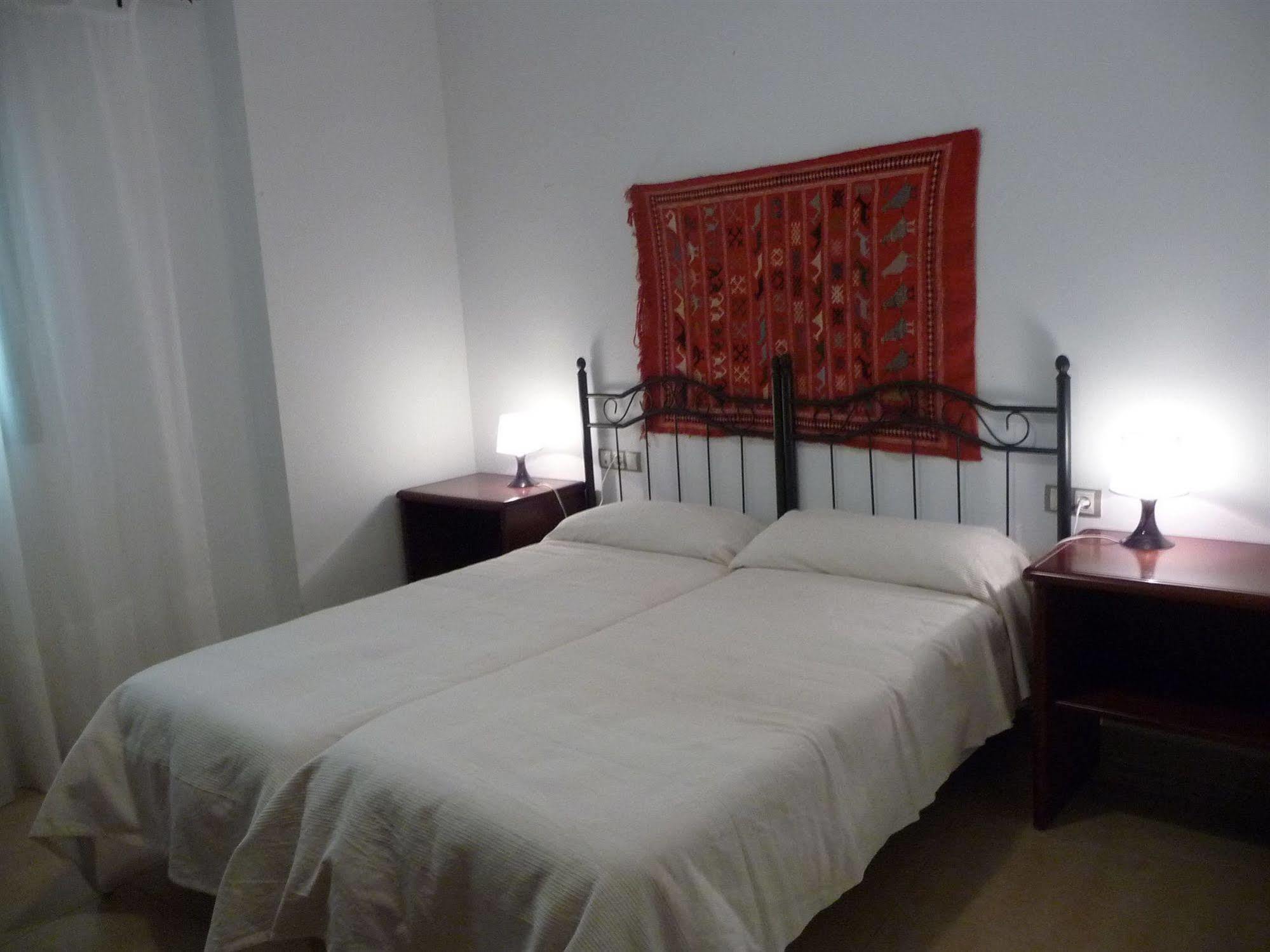 Apartamentos Turisticos La Encarnacion Seville Exterior photo